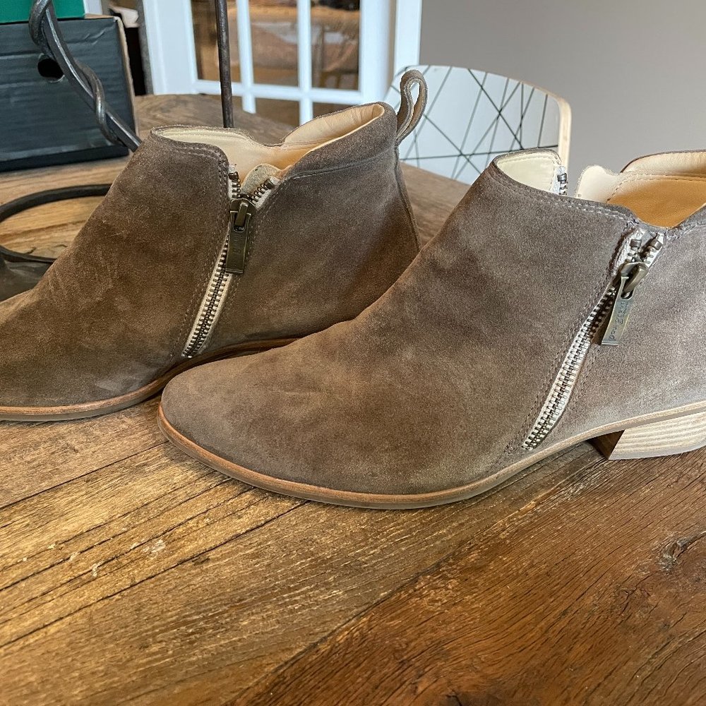 Paul Green suede booties